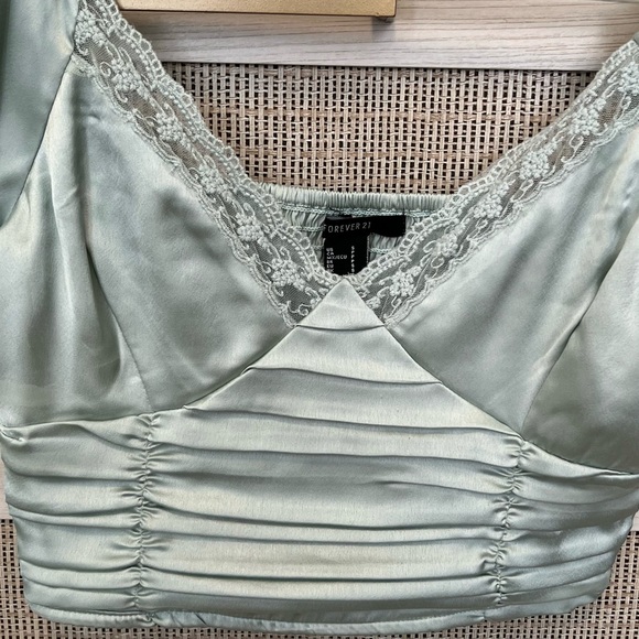 Mint Silk Lace Crop Top - Picture 3 of 4